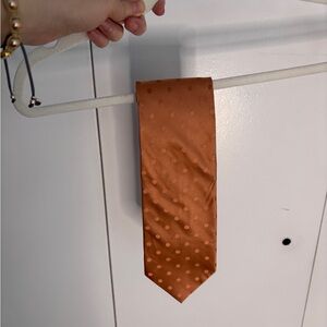 Elegant 100% silk Salmon/Burnt Orange 🍊 Polka Dot Tie